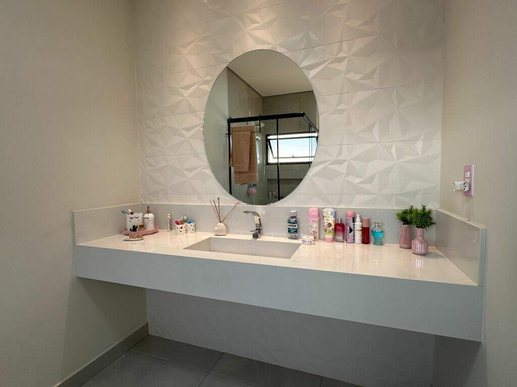 Casa em condomínio à venda no Jardim Buru: 