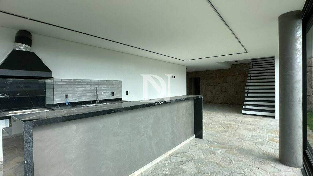 Casa em condomínio à venda no Jardim Buru: 