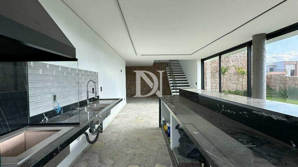 Casa em condomínio à venda no Jardim Buru: 