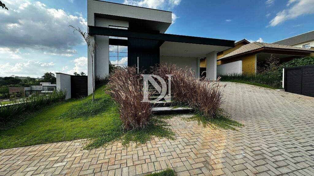 Casa em condomínio à venda no Jardim Buru: 