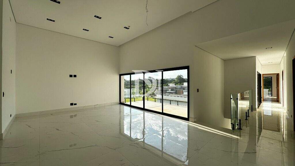 Casa em condomínio à venda no Jardim Buru: 