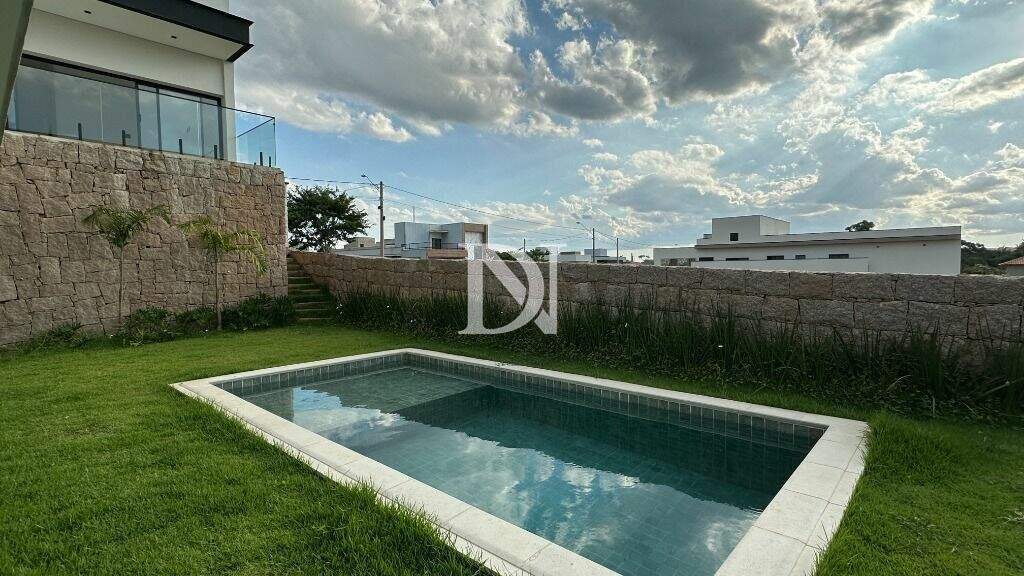 Casa em condomínio à venda no Jardim Buru: 