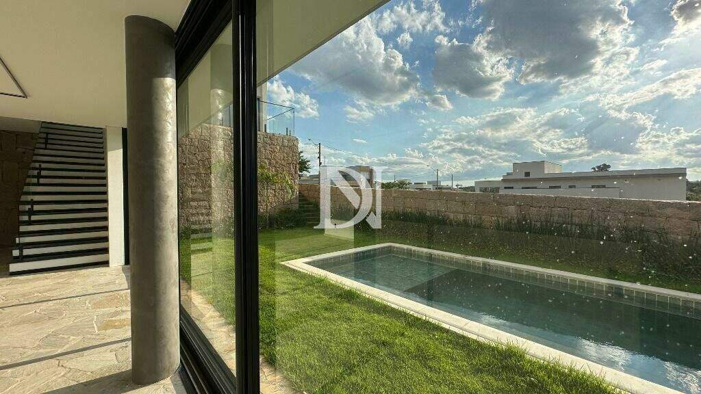 Casa em condomínio à venda no Jardim Buru: 