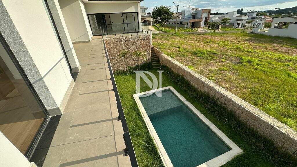 Casa em condomínio à venda no Jardim Buru: 