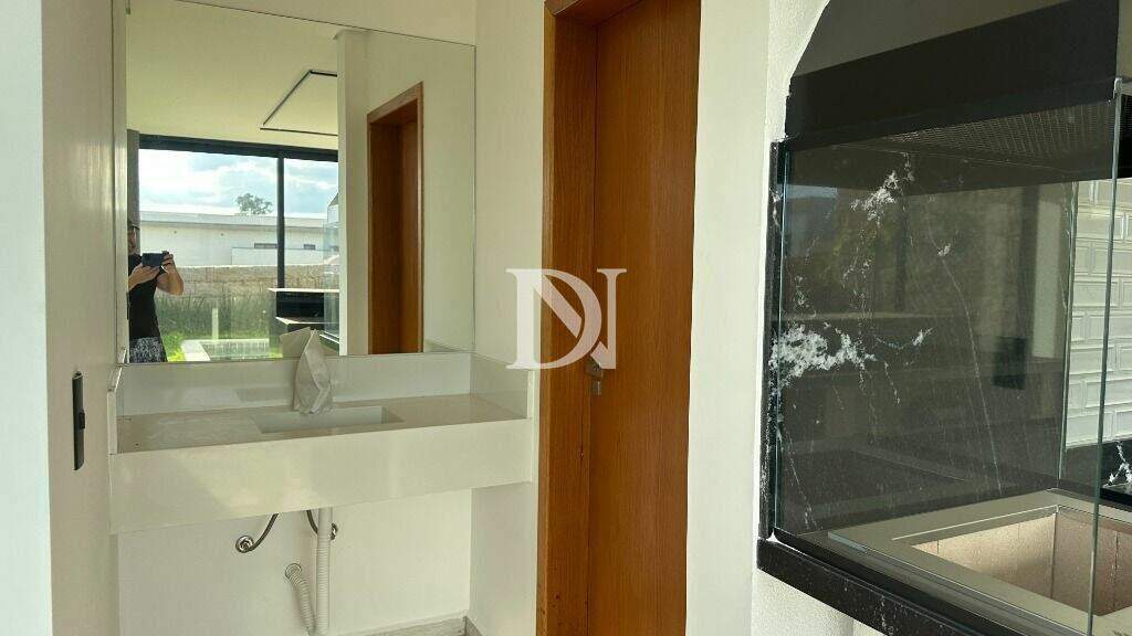 Casa em condomínio à venda no Jardim Buru: 