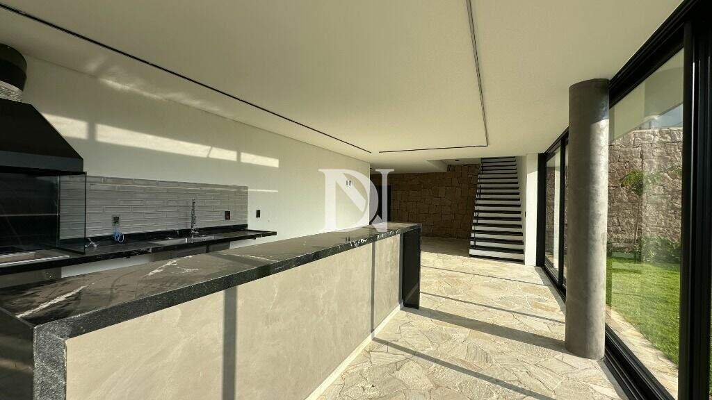 Casa em condomínio à venda no Jardim Buru: 