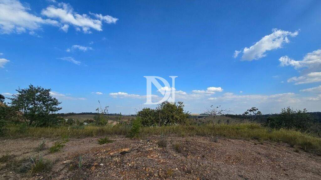 Terreno em condomínio à venda no Condomínio Campos de Santo Antônio II: 