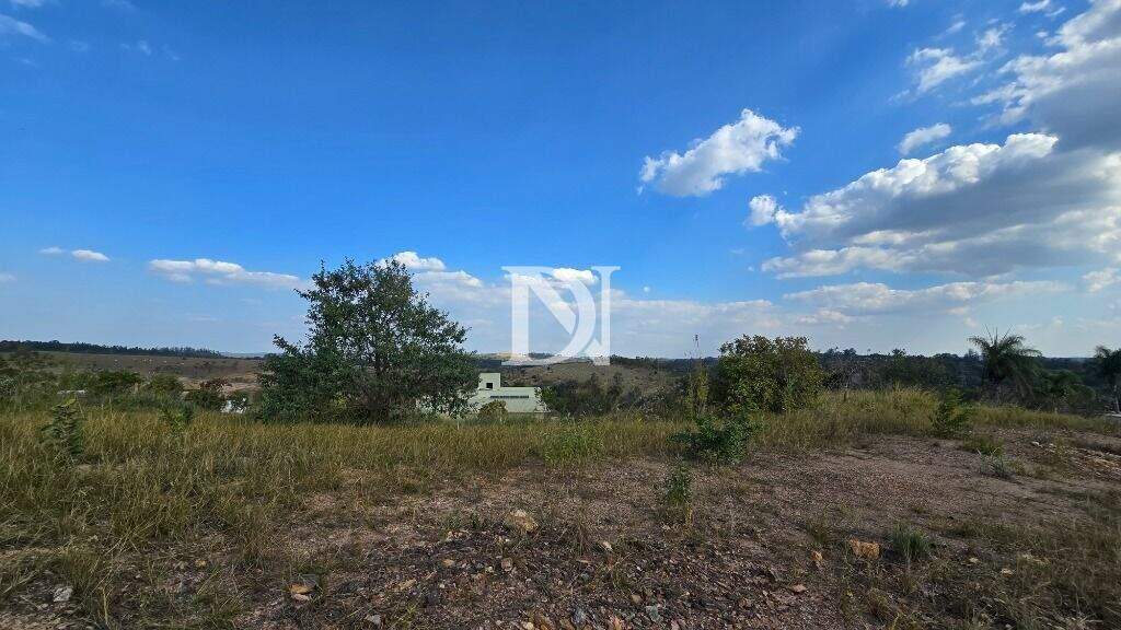 Terreno em condomínio à venda no Condomínio Campos de Santo Antônio II: 