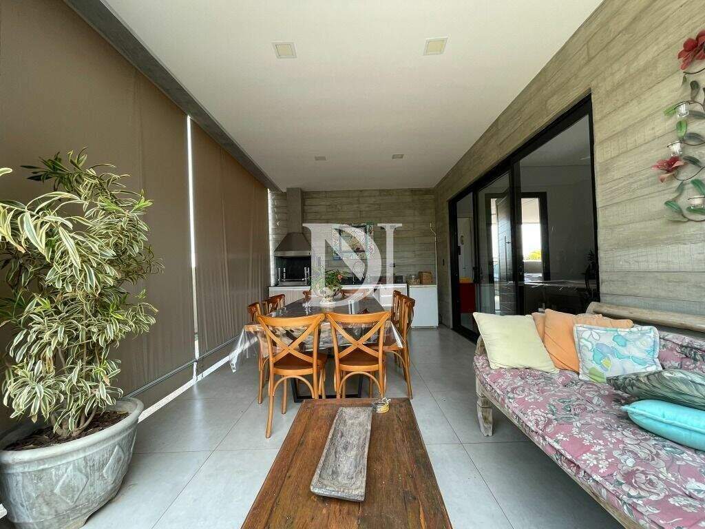 Casa em condomínio à venda no Condomínio Villas do Golfe: 