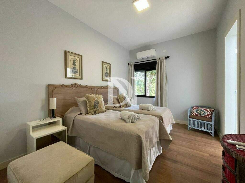 Casa em condomínio à venda no Condomínio Villas do Golfe: 
