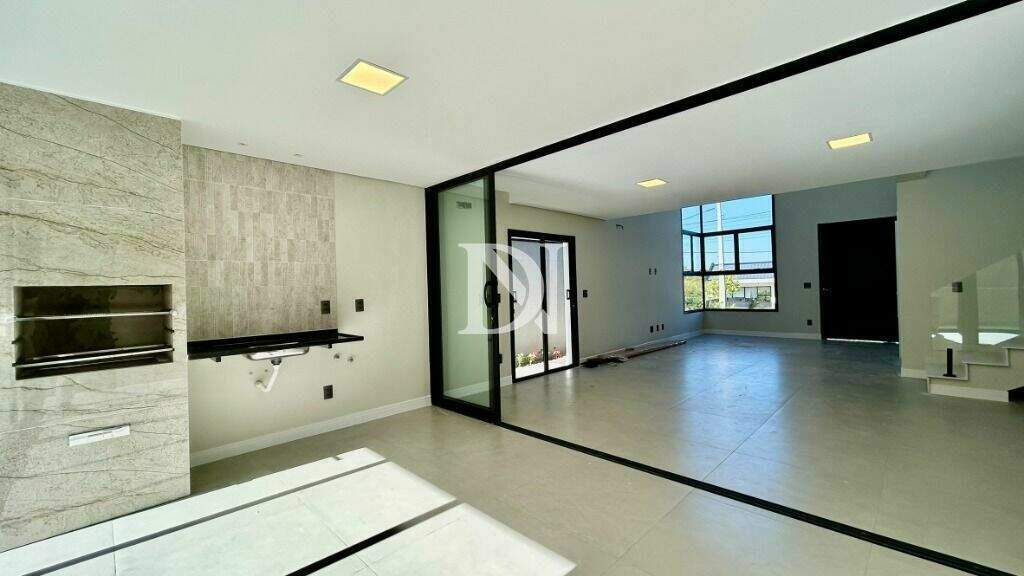 Casa em condomínio à venda no Condomínio Residencial Una: 