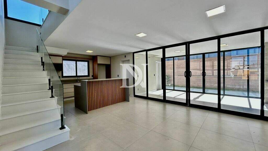 Casa em condomínio à venda no Condomínio Residencial Una: 