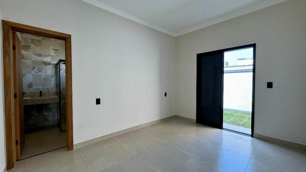 Casa em condomínio à venda no Parque Imperial: 