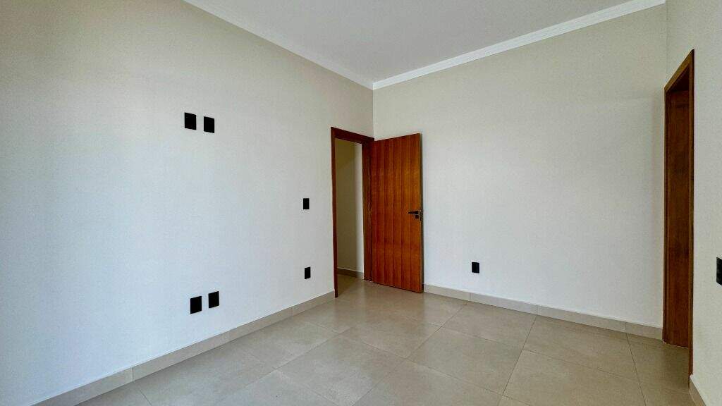 Casa em condomínio à venda no Parque Imperial: 