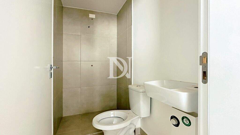 Apartamento à venda no Parque Campolim: 