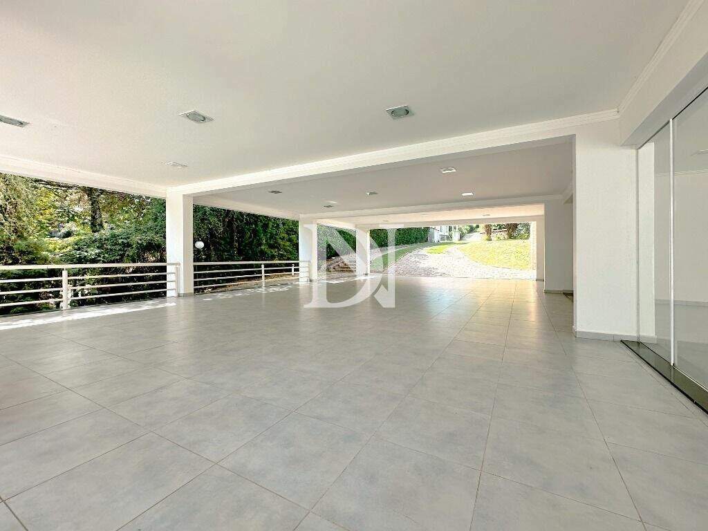 Casa em condomínio à venda no Condomínio Monte Belo: 