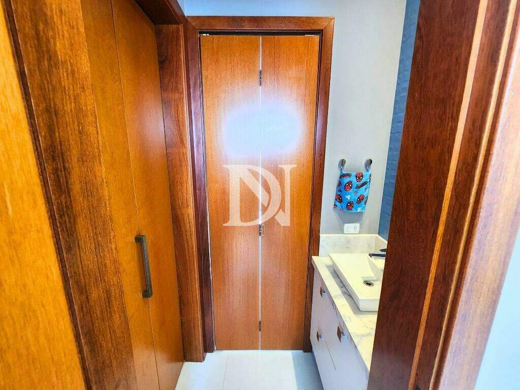 Casa em condomínio à venda no Condomínio Residencial Una: 