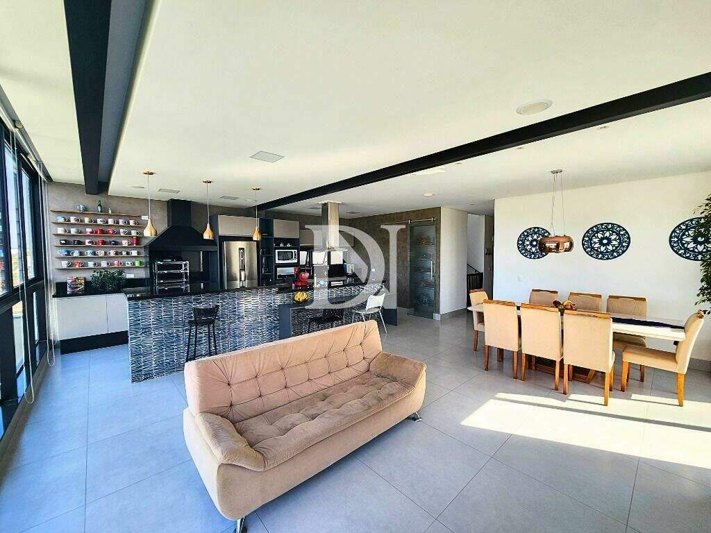 Casa em condomínio à venda no Condomínio Residencial Una: 
