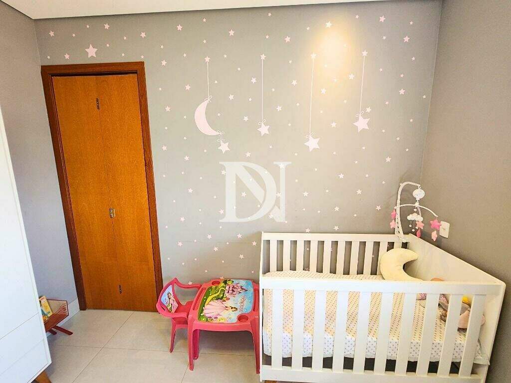 Casa em condomínio à venda no Condomínio Residencial Una: 