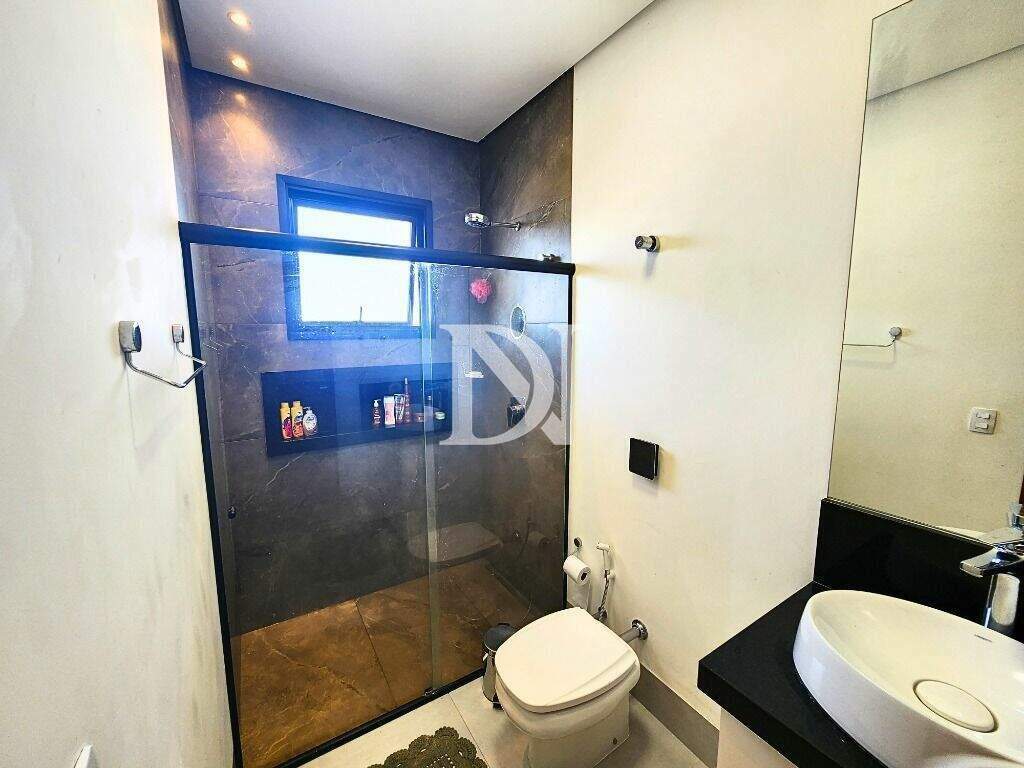 Casa em condomínio à venda no Condomínio Residencial Una: 