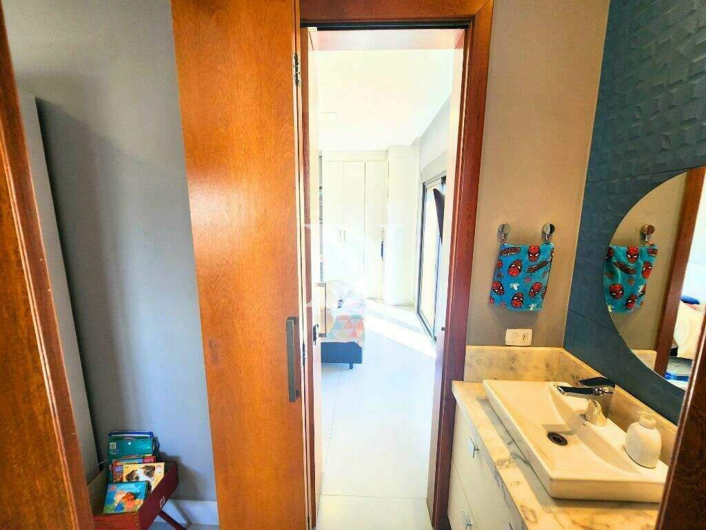 Casa em condomínio à venda no Condomínio Residencial Una: 