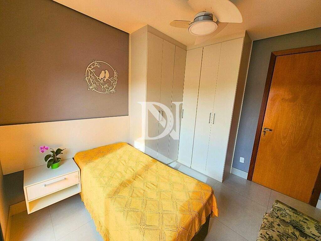 Casa em condomínio à venda no Condomínio Residencial Una: 
