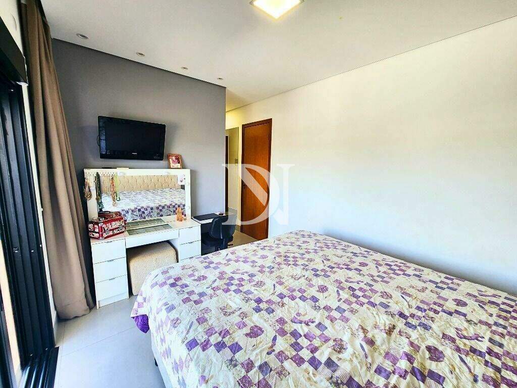 Casa em condomínio à venda no Condomínio Residencial Una: 