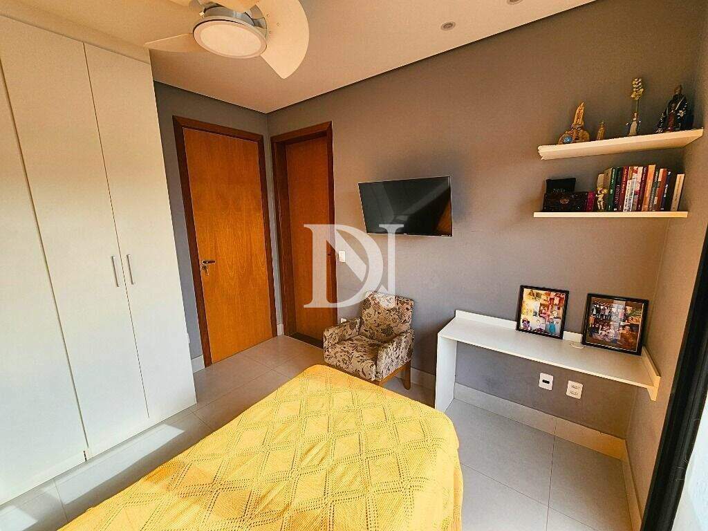 Casa em condomínio à venda no Condomínio Residencial Una: 