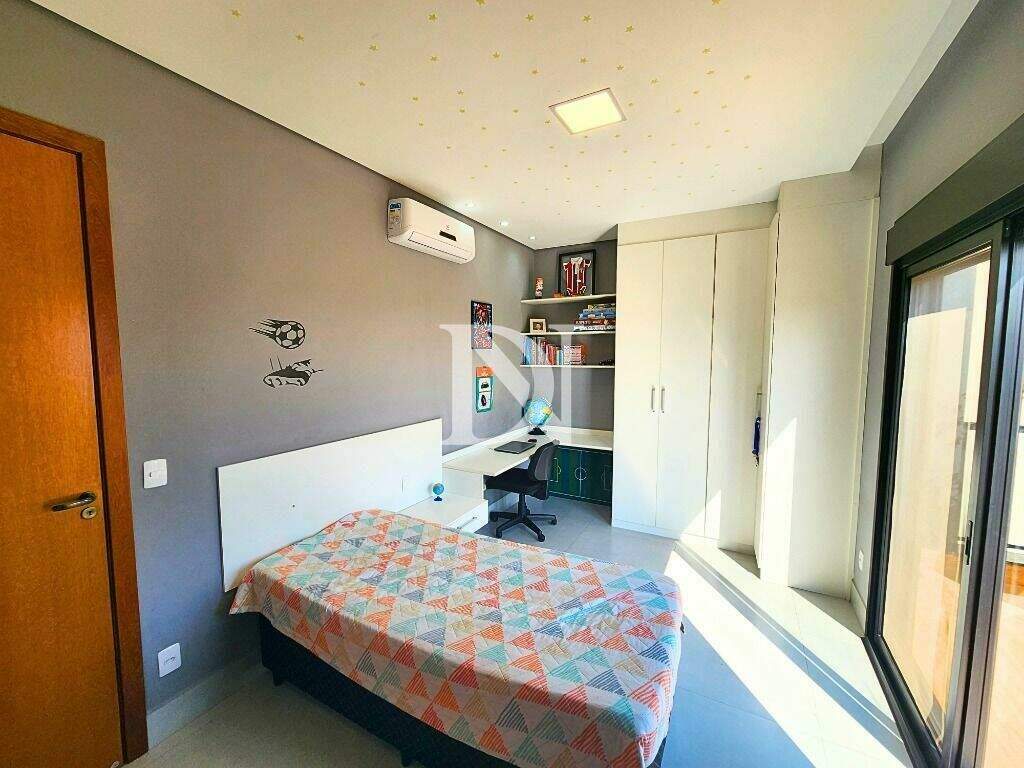 Casa em condomínio à venda no Condomínio Residencial Una: 