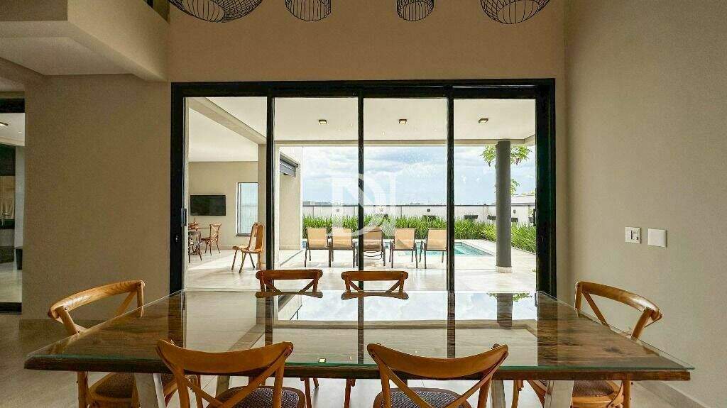 Casa em condomínio à venda no Condomínio Villas do Golfe: 