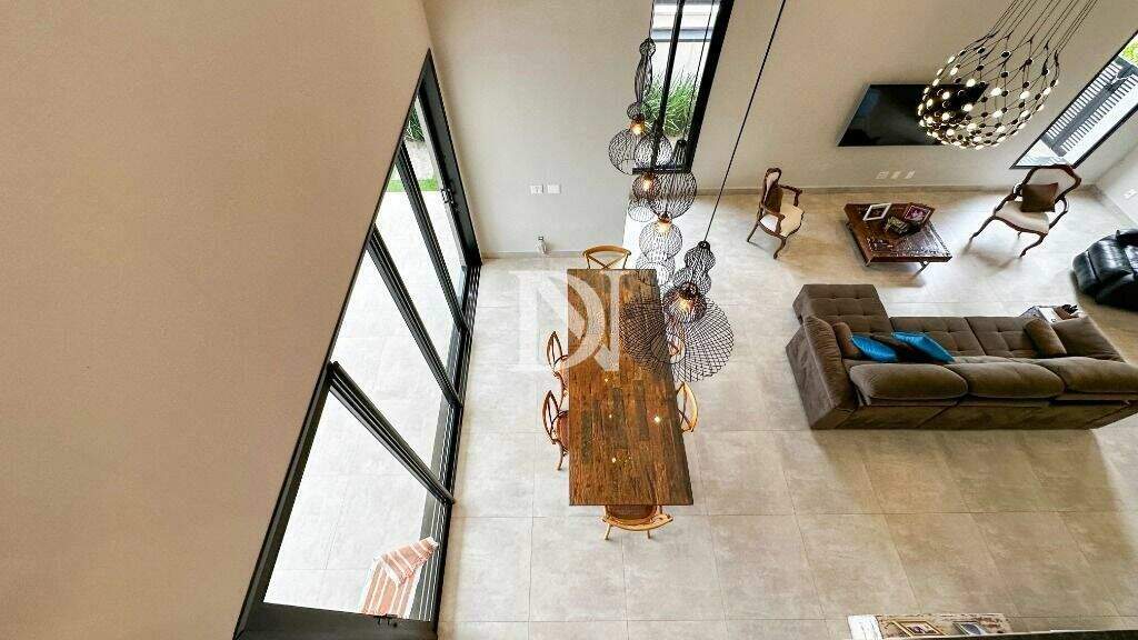 Casa em condomínio à venda no Condomínio Villas do Golfe: 