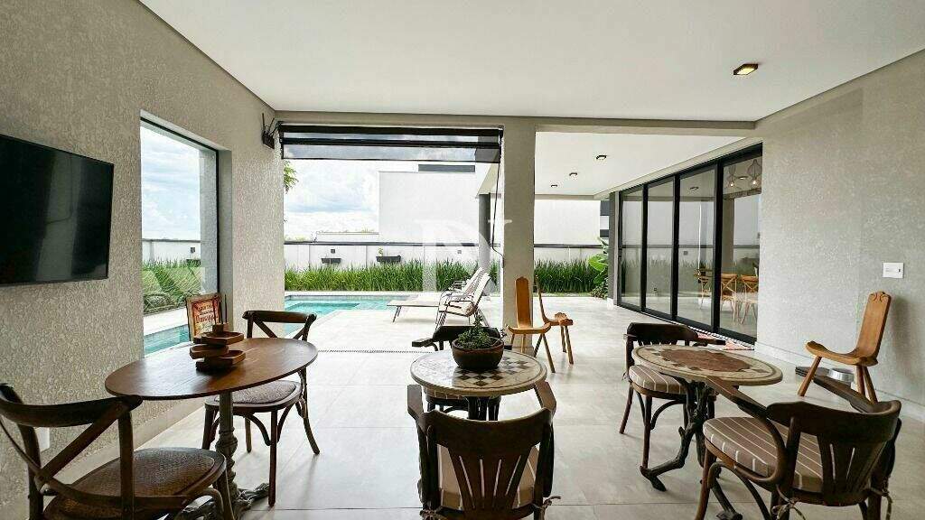 Casa em condomínio à venda no Condomínio Villas do Golfe: 