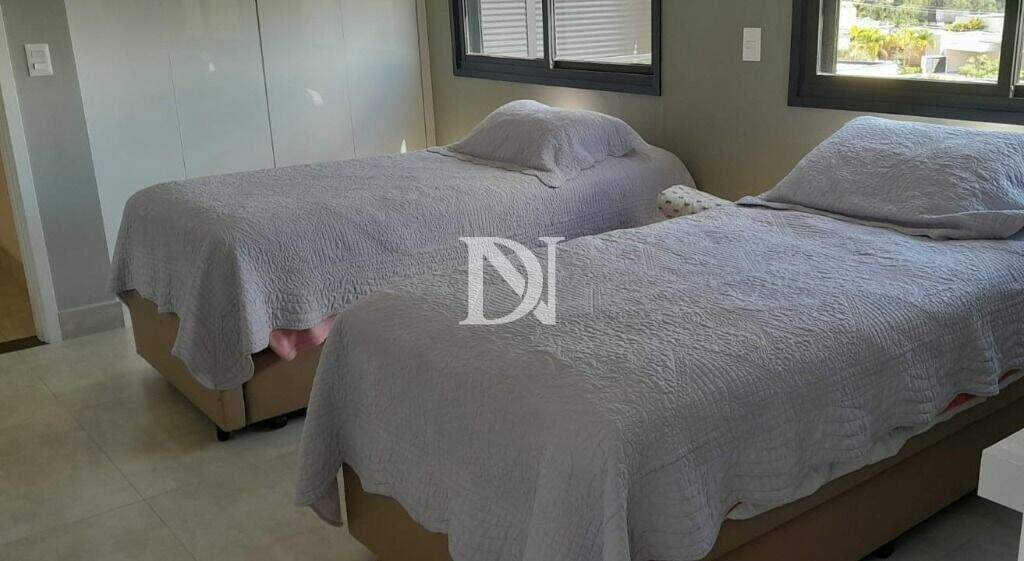 Casa em condomínio à venda no Condomínio Villas do Golfe: 
