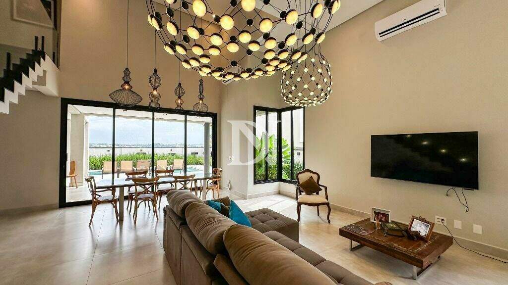 Casa em condomínio à venda no Condomínio Villas do Golfe: 