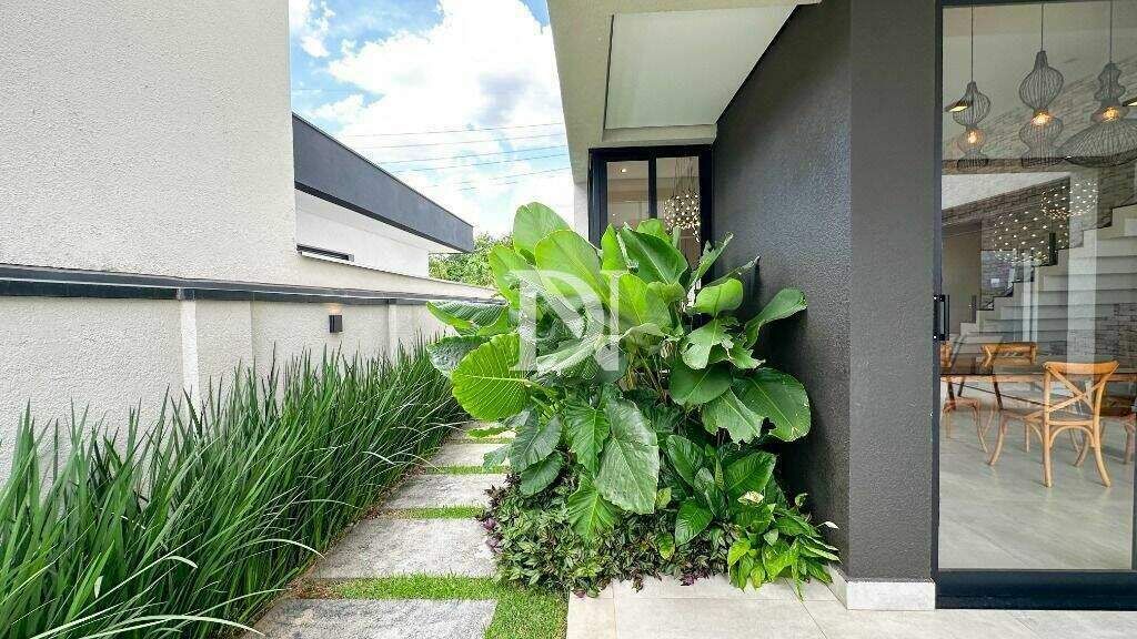 Casa em condomínio à venda no Condomínio Villas do Golfe: 