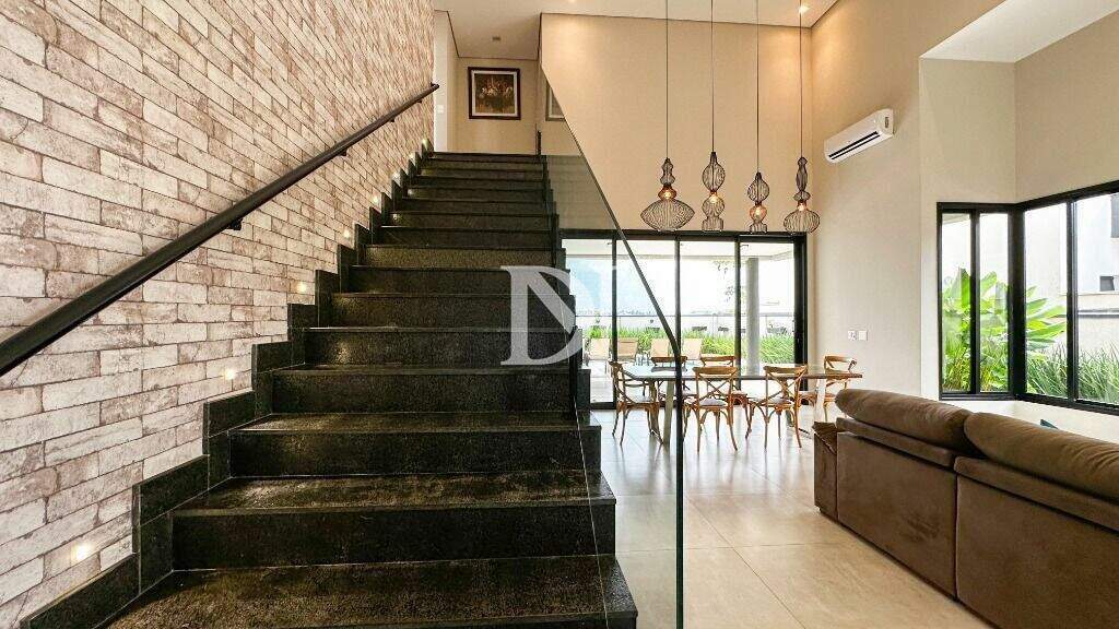 Casa em condomínio à venda no Condomínio Villas do Golfe: 