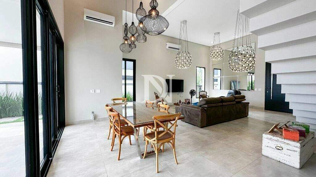 Casa em condomínio à venda no Condomínio Villas do Golfe: 