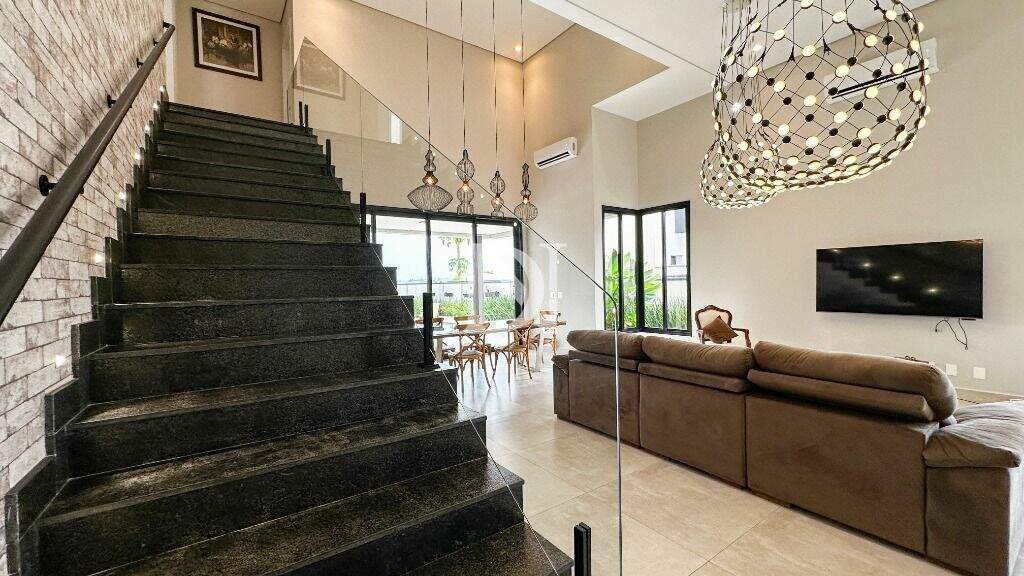 Casa em condomínio à venda no Condomínio Villas do Golfe: 