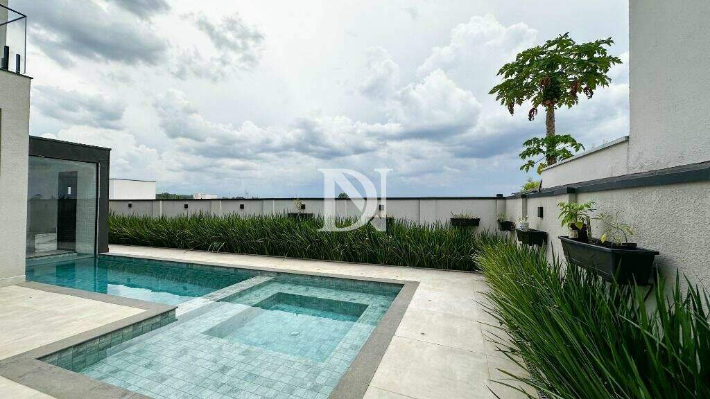 Casa em condomínio à venda no Condomínio Villas do Golfe: 