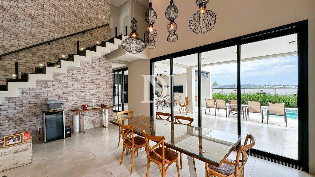 Casa em condomínio à venda no Condomínio Villas do Golfe: 