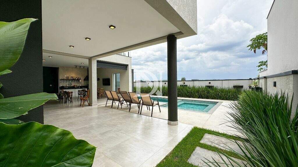 Casa em condomínio à venda no Condomínio Villas do Golfe: 