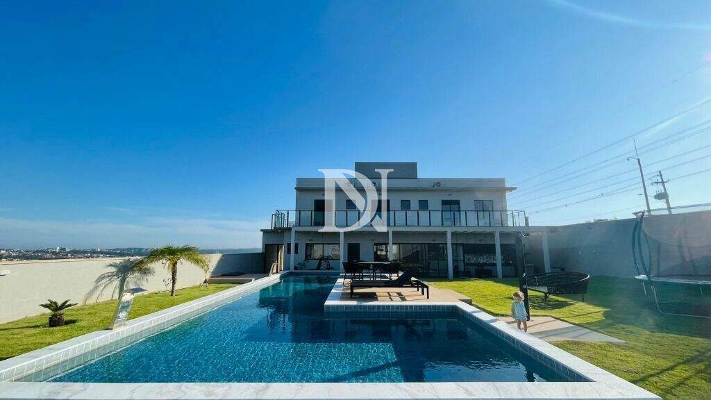 Casa em condomínio à venda no Condomínio Campos de Santo Antônio II: 