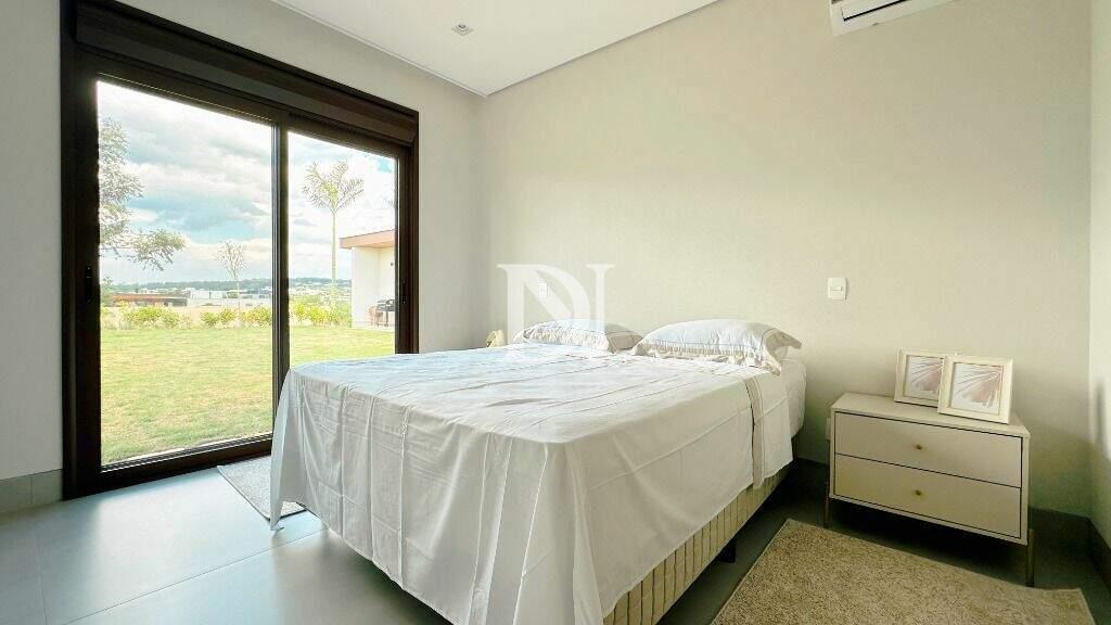 Casa em condomínio à venda no Condomínio Terras de São José: 