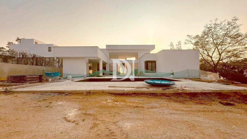 Casa em condomínio à venda no Kurumin: 
