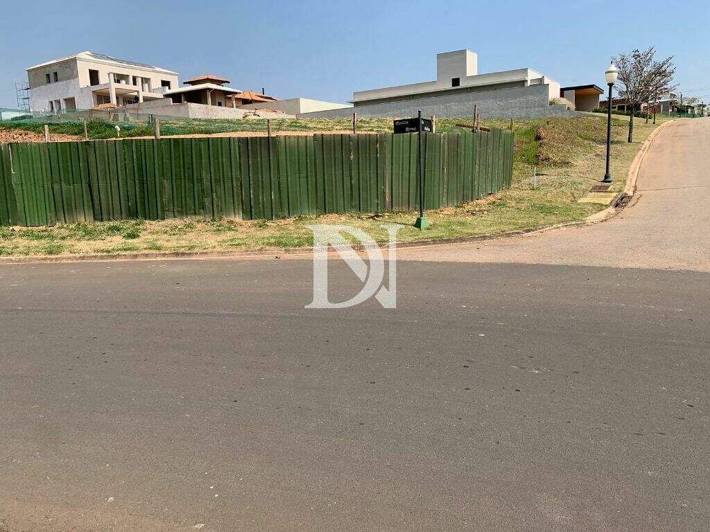 Terreno em condomínio à venda no Condomínio Campos de Santo Antônio II: 