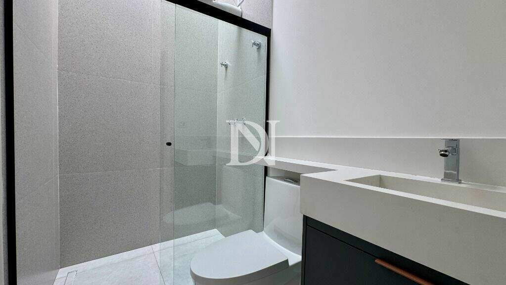 Casa em condomínio à venda no Jardim Guarujá: 