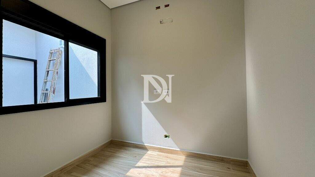 Casa em condomínio à venda no Jardim Guarujá: 