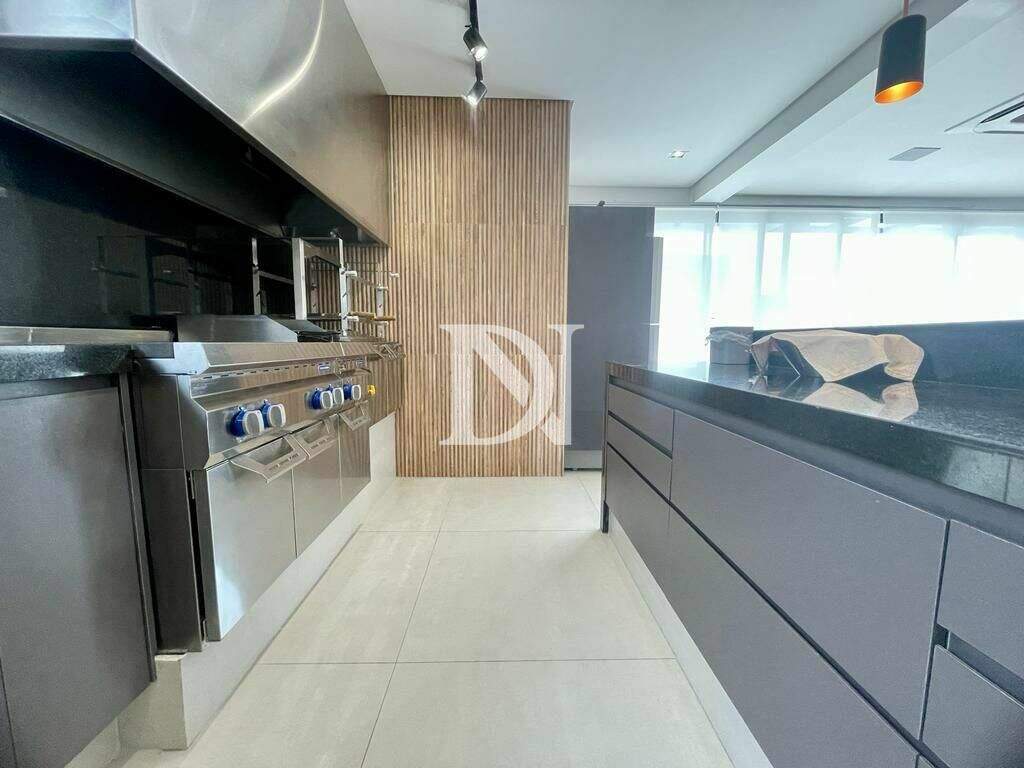 Casa em condomínio à venda no Jardim Buru: 