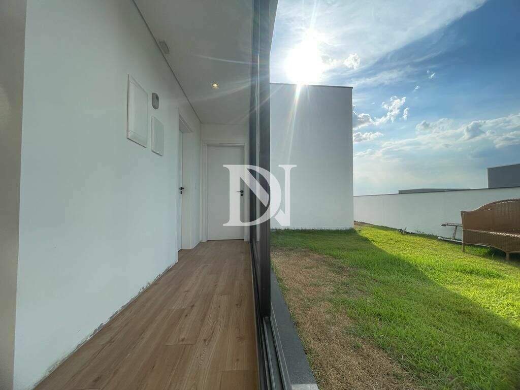 Casa em condomínio à venda no Jardim Buru: 