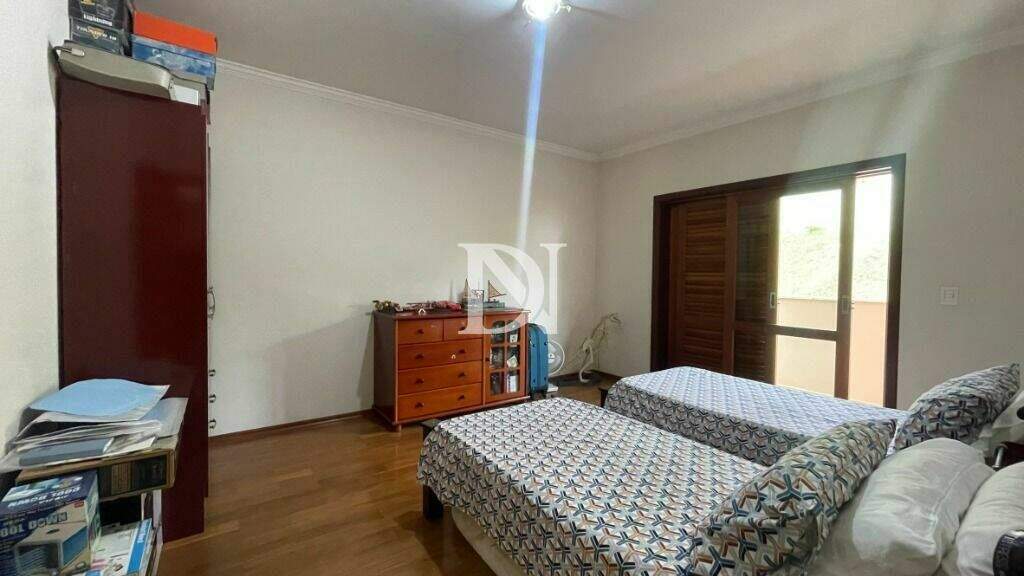 Casa em condomínio à venda no Condomínio Campos de Santo Antônio: 